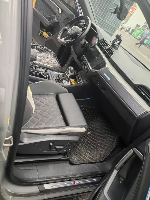 2024 Audi Q3 1.5T 160HP L4 7DCT,autocango,china used car exporter,china ev exporter,chinese used car exporter,chinese used ev exporter