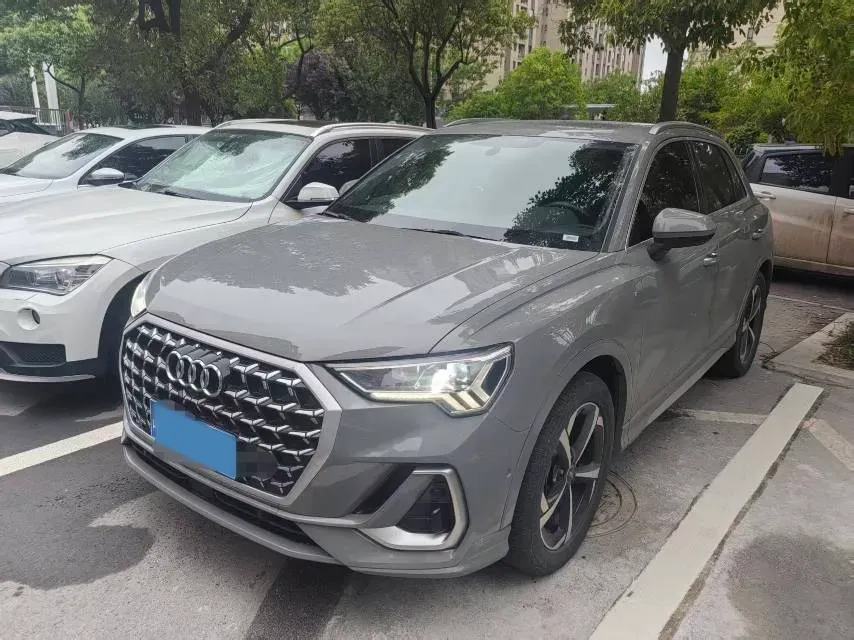 2024 Audi Q3 1.5T 160HP L4 7DCT,autocango,china used car exporter,china ev exporter,chinese used car exporter,chinese used ev exporter
