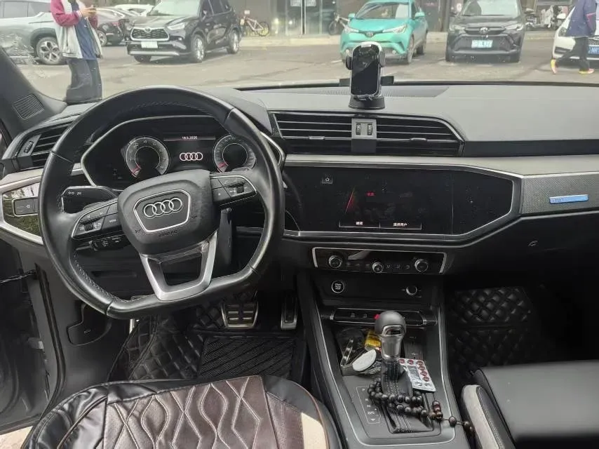 2024 Audi Q3 1.5T 160HP L4 7DCT,autocango,china used car exporter,china ev exporter,chinese used car exporter,chinese used ev exporter