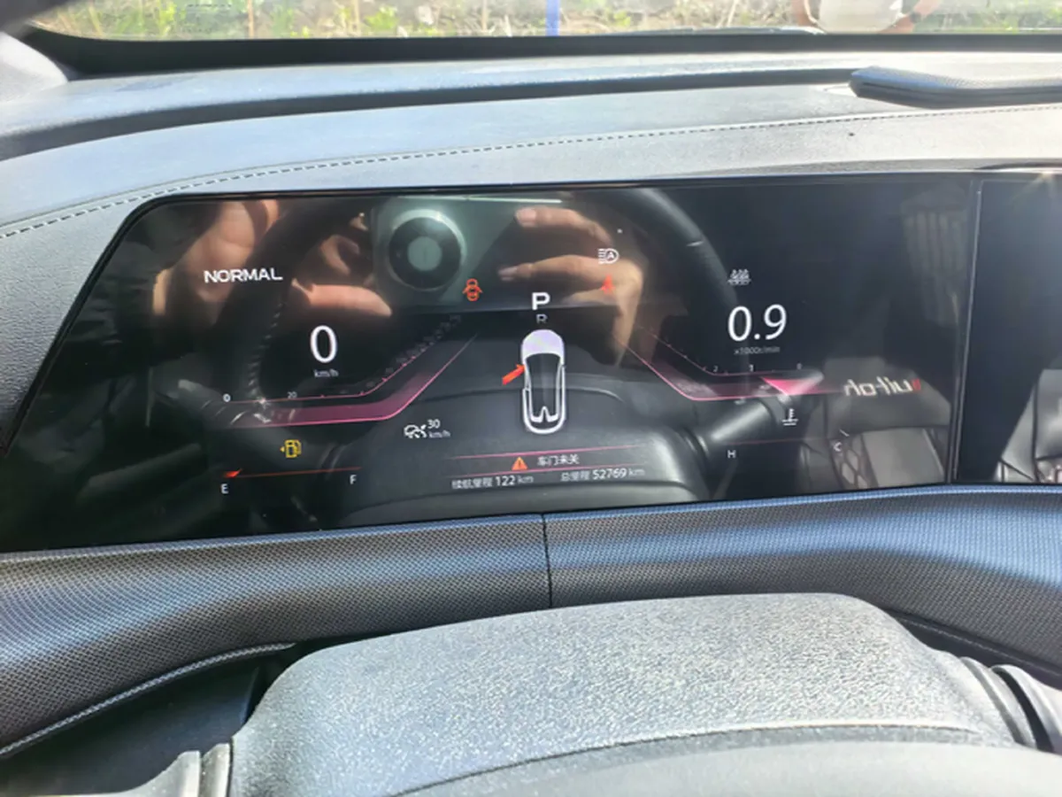2020 ChangAn UNI-T 1.5T 180HP L4 7DCT,autocango,china used car exporter,china ev exporter,chinese used car exporter,chinese used ev exporter
