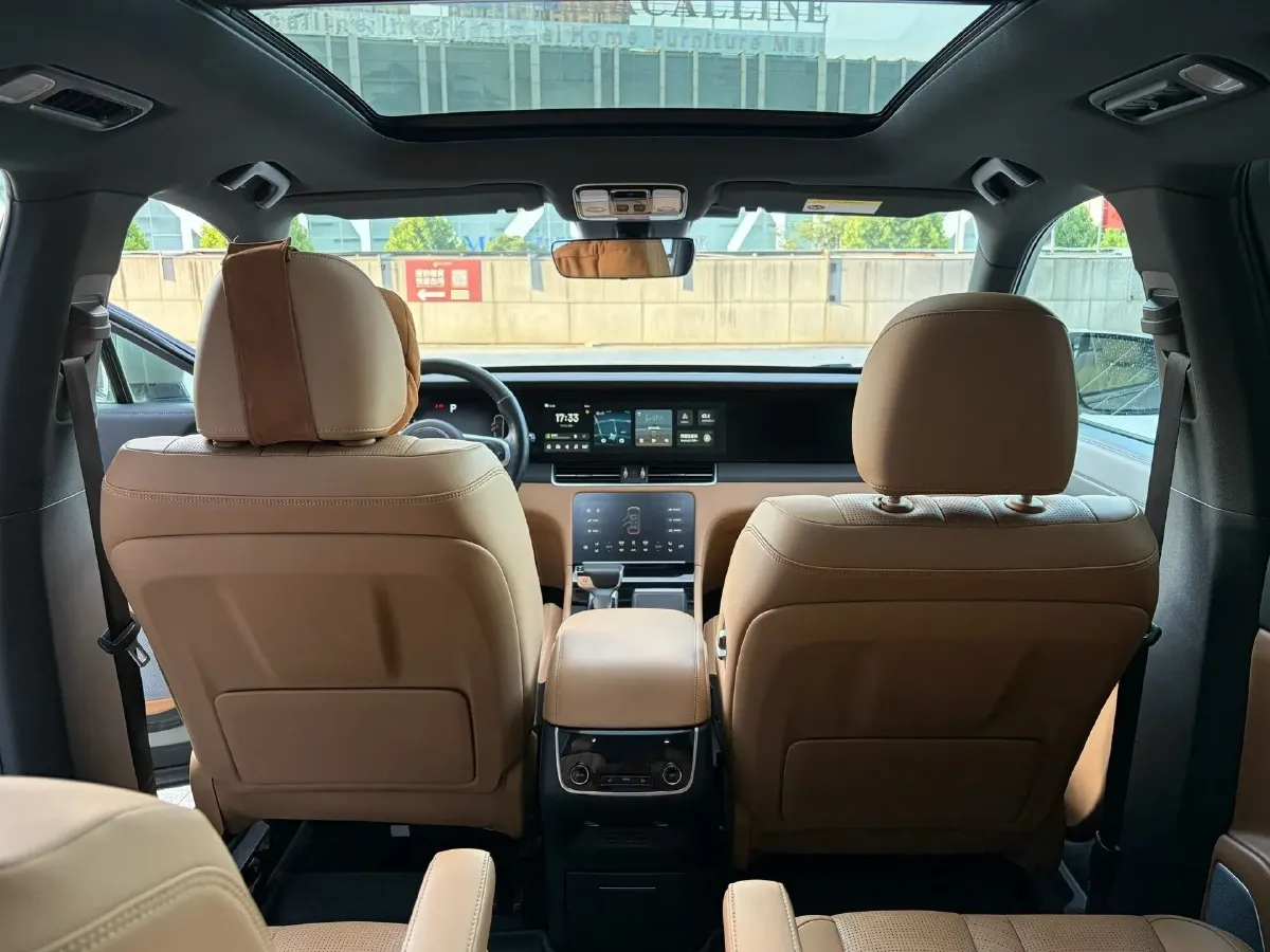 2020 Li ONE Range Extended 131HP REEV 40.5KWH,autocango,china used car exporter,china ev exporter,chinese used car exporter,chinese used ev exporter
