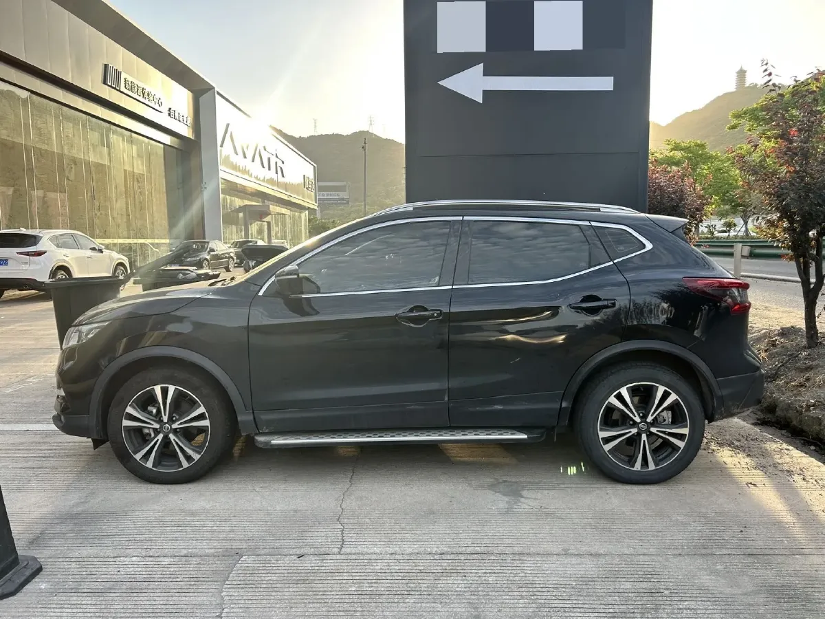 2022 Nissan Qashqai 2.0L 151HP L4 CVT,autocango,china used car exporter,china ev exporter,chinese used car exporter,chinese used ev exporter