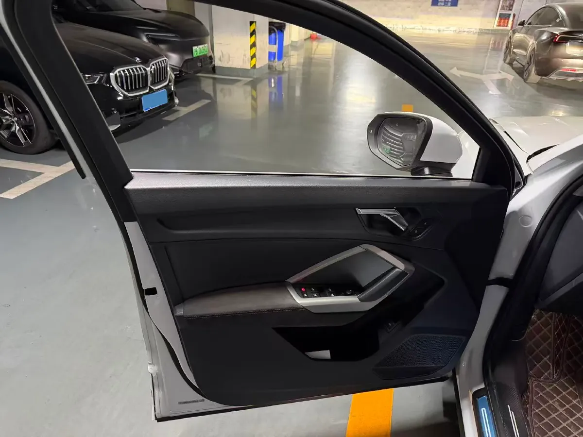 2021 Audi Q3 1.4T 150HP L4 7DCT,autocango,china used car exporter,china ev exporter,chinese used car exporter,chinese used ev exporter