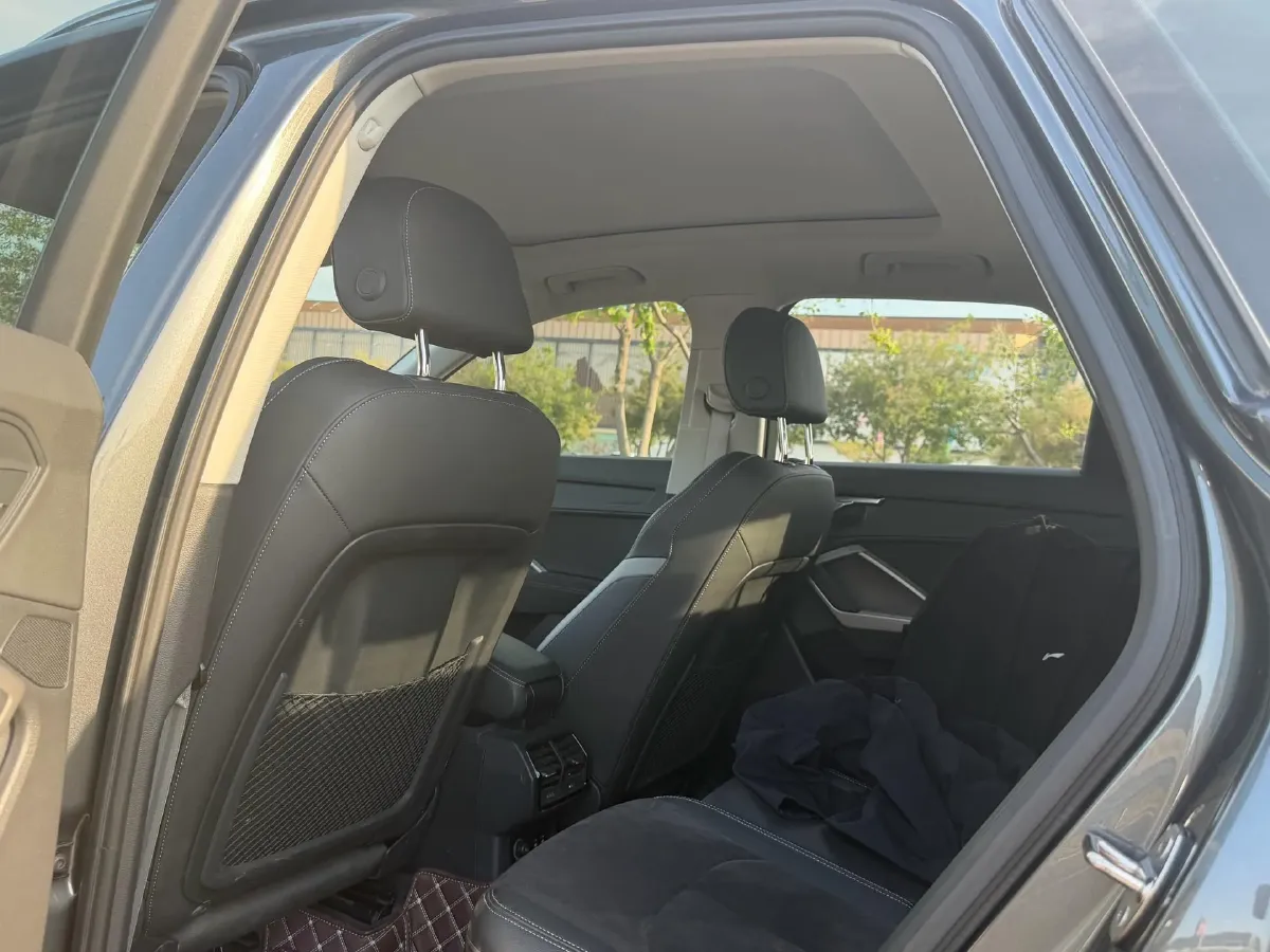 2022 Audi Q3 1.4T 150HP L4 7DCT,autocango,china used car exporter,china ev exporter,chinese used car exporter,chinese used ev exporter