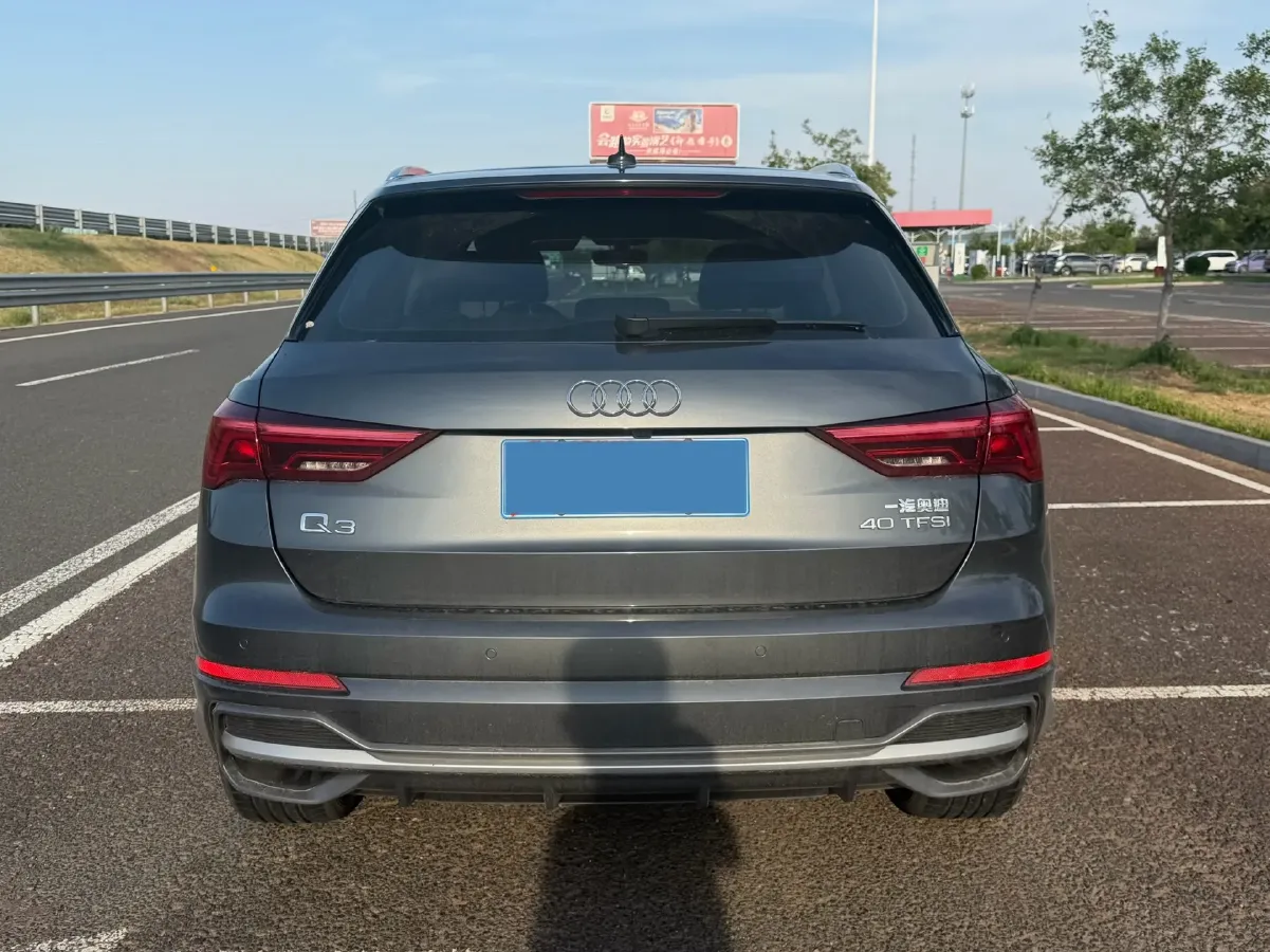 2022 Audi Q3 1.4T 150HP L4 7DCT,autocango,china used car exporter,china ev exporter,chinese used car exporter,chinese used ev exporter