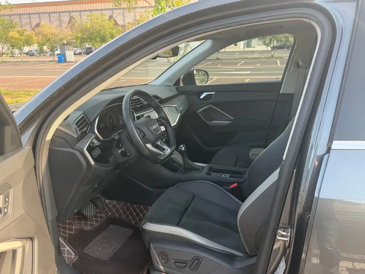 2022 Audi Q3 1.4T 150HP L4 7DCT,autocango,china used car exporter,china ev exporter,chinese used car exporter,chinese used ev exporter