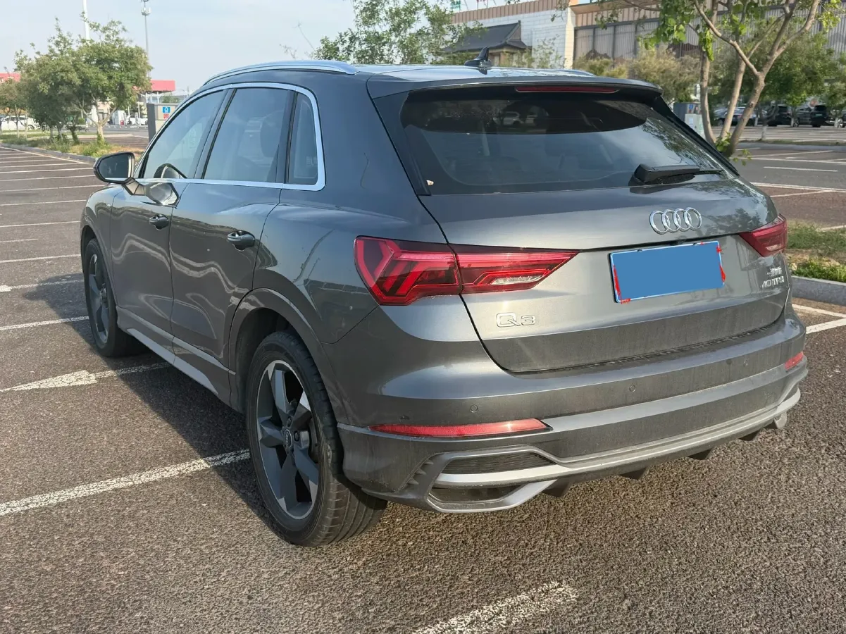 2022 Audi Q3 1.4T 150HP L4 7DCT,autocango,china used car exporter,china ev exporter,chinese used car exporter,chinese used ev exporter