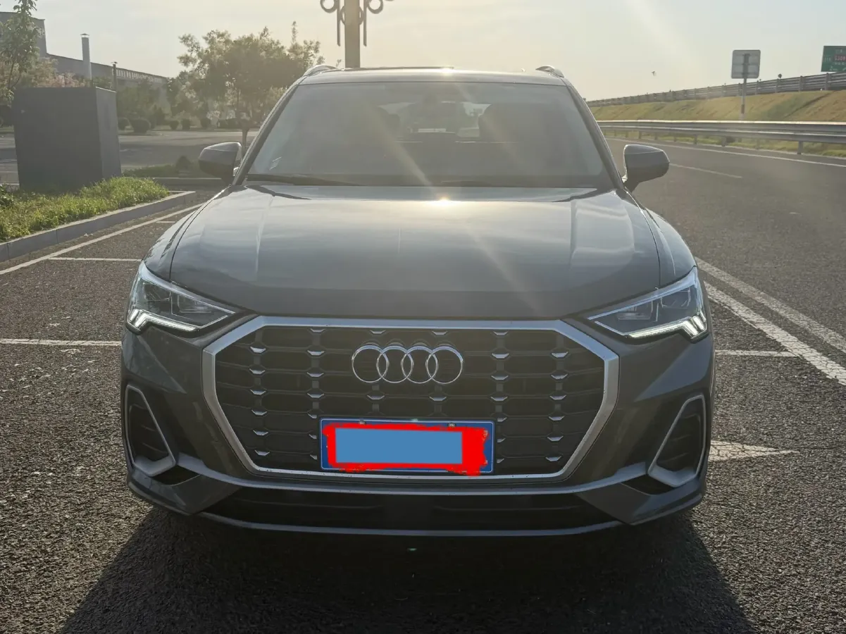 2022 Audi Q3 1.4T 150HP L4 7DCT,autocango,china used car exporter,china ev exporter,chinese used car exporter,chinese used ev exporter
