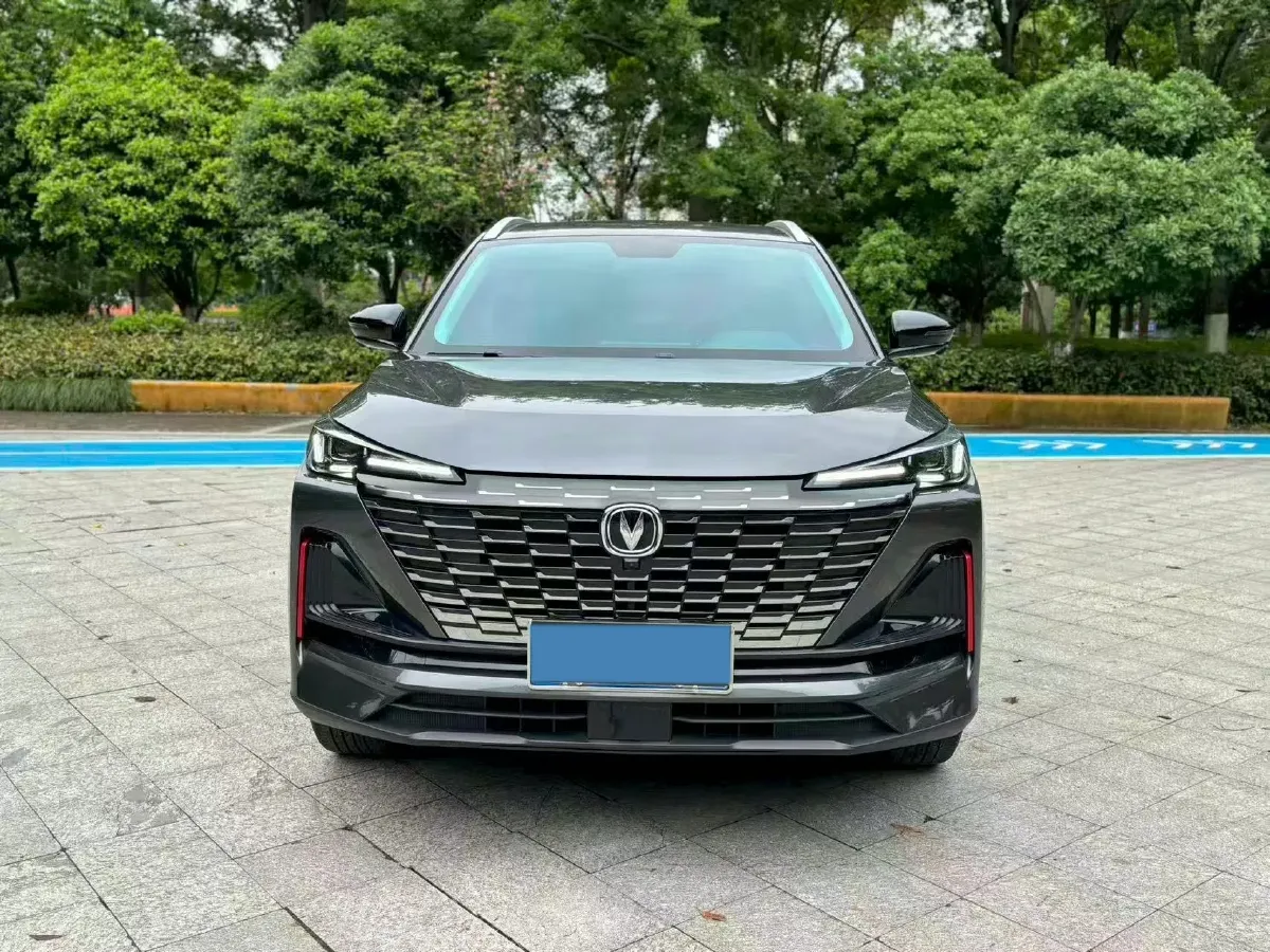 2022 ChangAn CS55 Plus 1.5T 180HP L4 7DCT,autocango,china used car exporter,china ev exporter,chinese used car exporter,chinese used ev exporter
