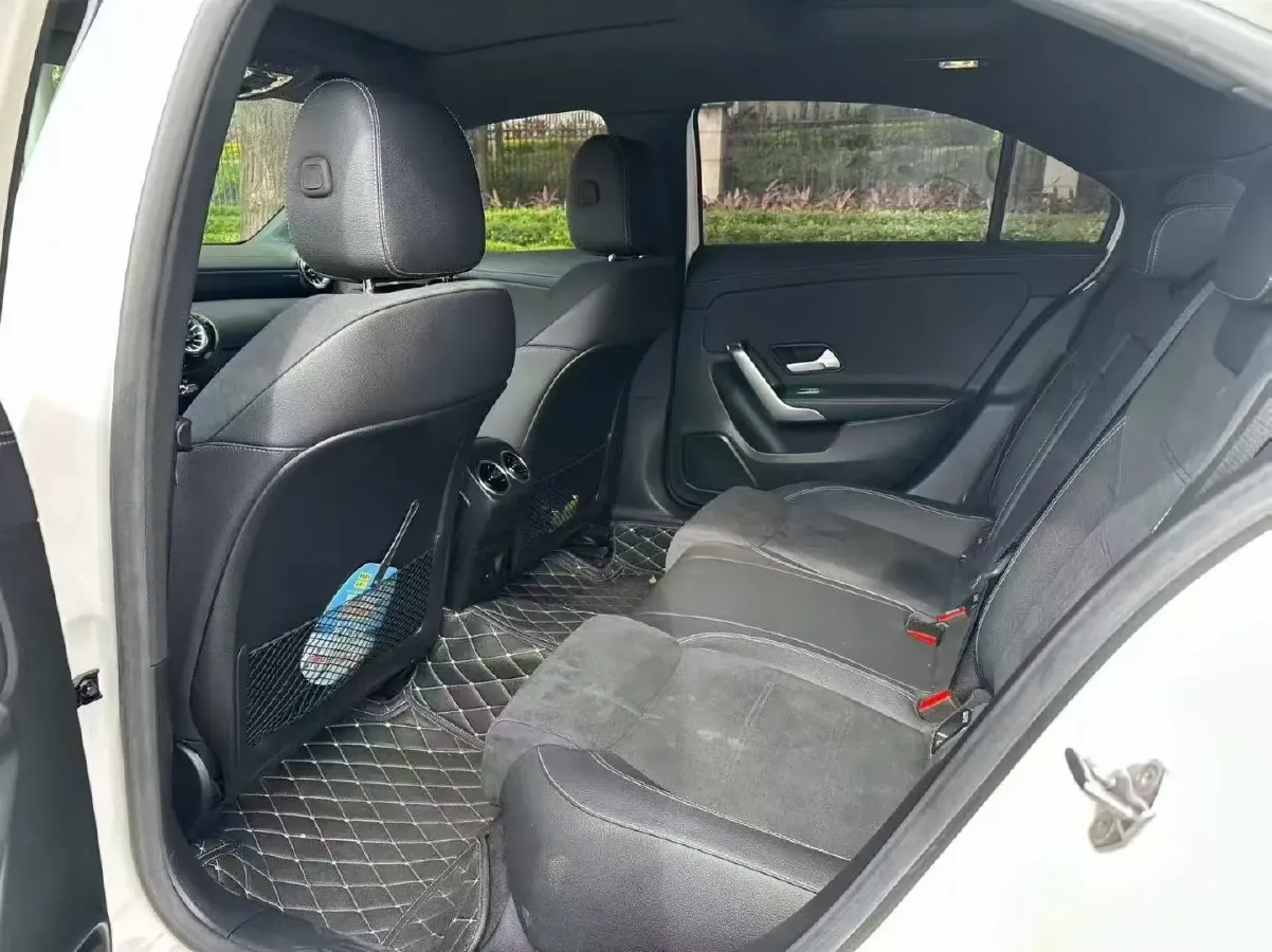 2022 Mercedes-Benz A Class 1.3T 163HP L4 7DCT,autocango,china used car exporter,china ev exporter,chinese used car exporter,chinese used ev exporter