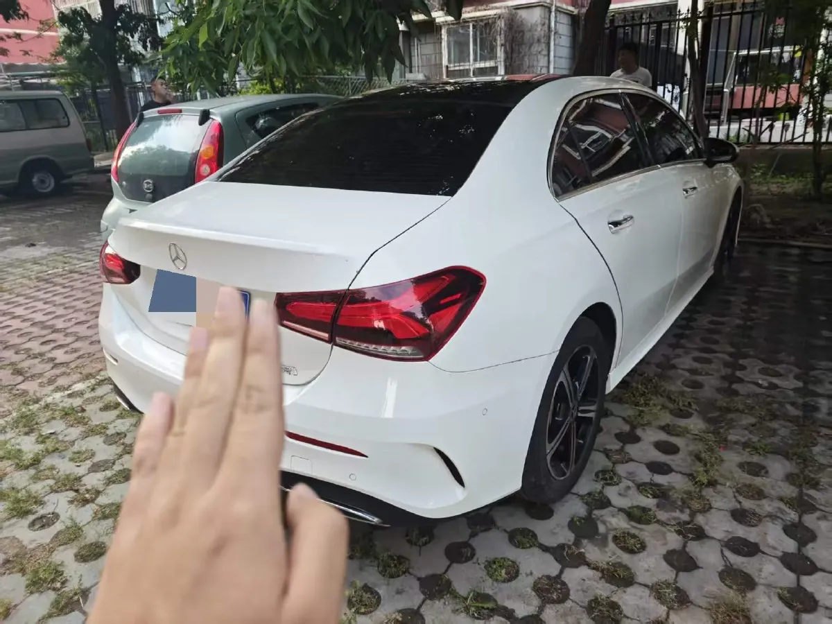2022 Mercedes-Benz A Class 1.3T 163HP L4 7DCT,autocango,china used car exporter,china ev exporter,chinese used car exporter,chinese used ev exporter