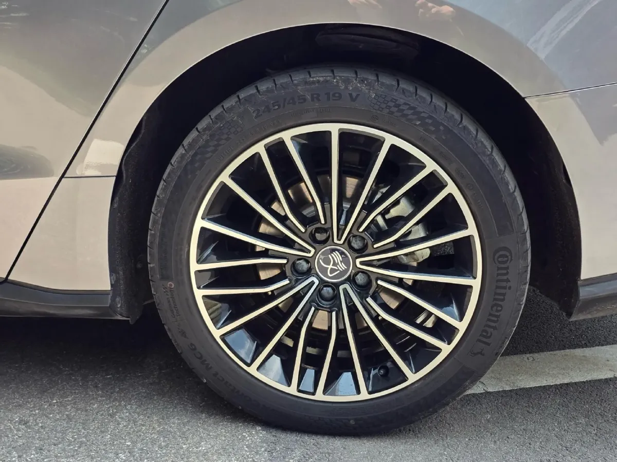 2021 BYD Han BEV 64.8KWH,autocango,china used car exporter,china ev exporter,chinese used car exporter,chinese used ev exporter
