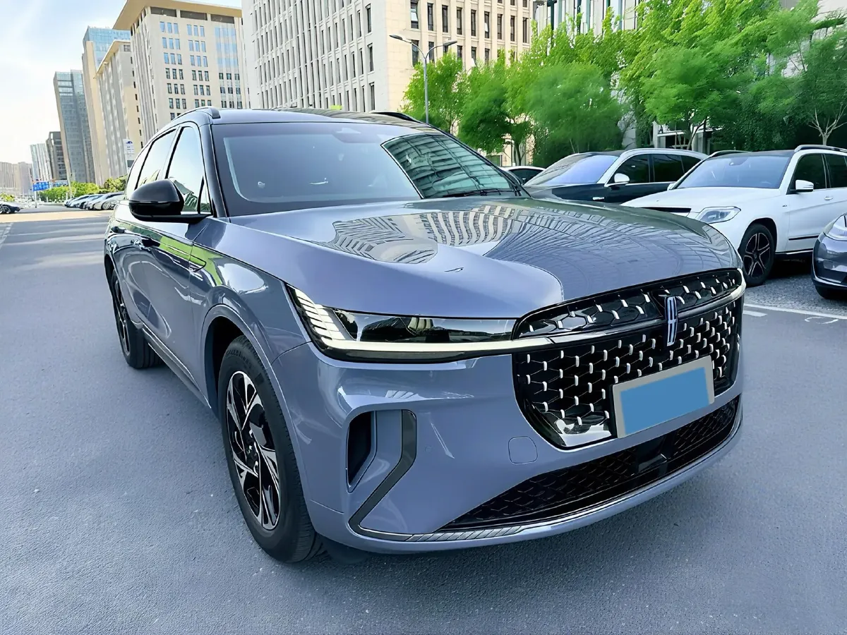 2025 Lincoln Nautilus 2.0T 282HP L4 E-CVT Hybrid,autocango,china used car exporter,china ev exporter,chinese used car exporter,chinese used ev exporter