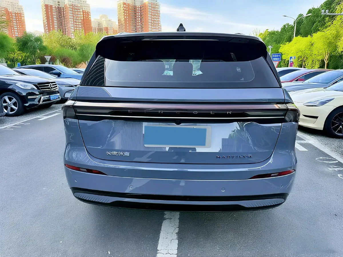 2025 Lincoln Nautilus 2.0T 282HP L4 E-CVT Hybrid,autocango,china used car exporter,china ev exporter,chinese used car exporter,chinese used ev exporter