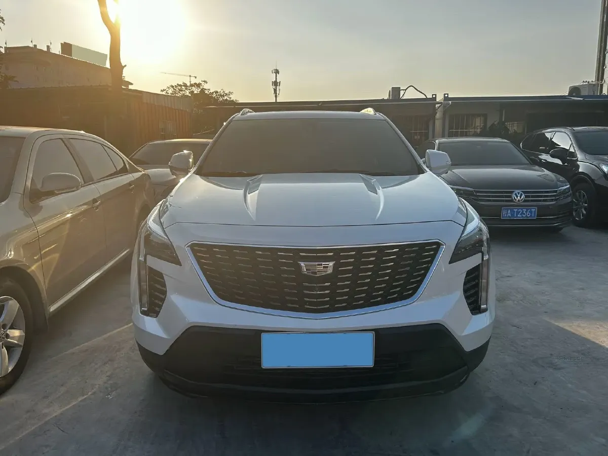 2018 Cadillac XT4 2.0T 241HP L4 9AT,autocango,china used car exporter,china ev exporter,chinese used car exporter,chinese used ev exporter