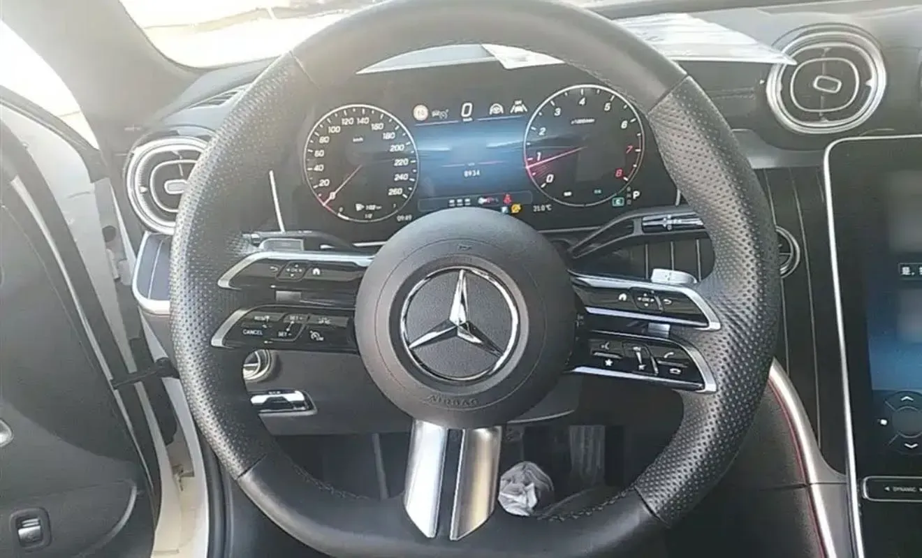 2024 Mercedes-Benz C Class 1.5T 204HP L4 9AT,autocango,china used car exporter,china ev exporter,chinese used car exporter,chinese used ev exporter