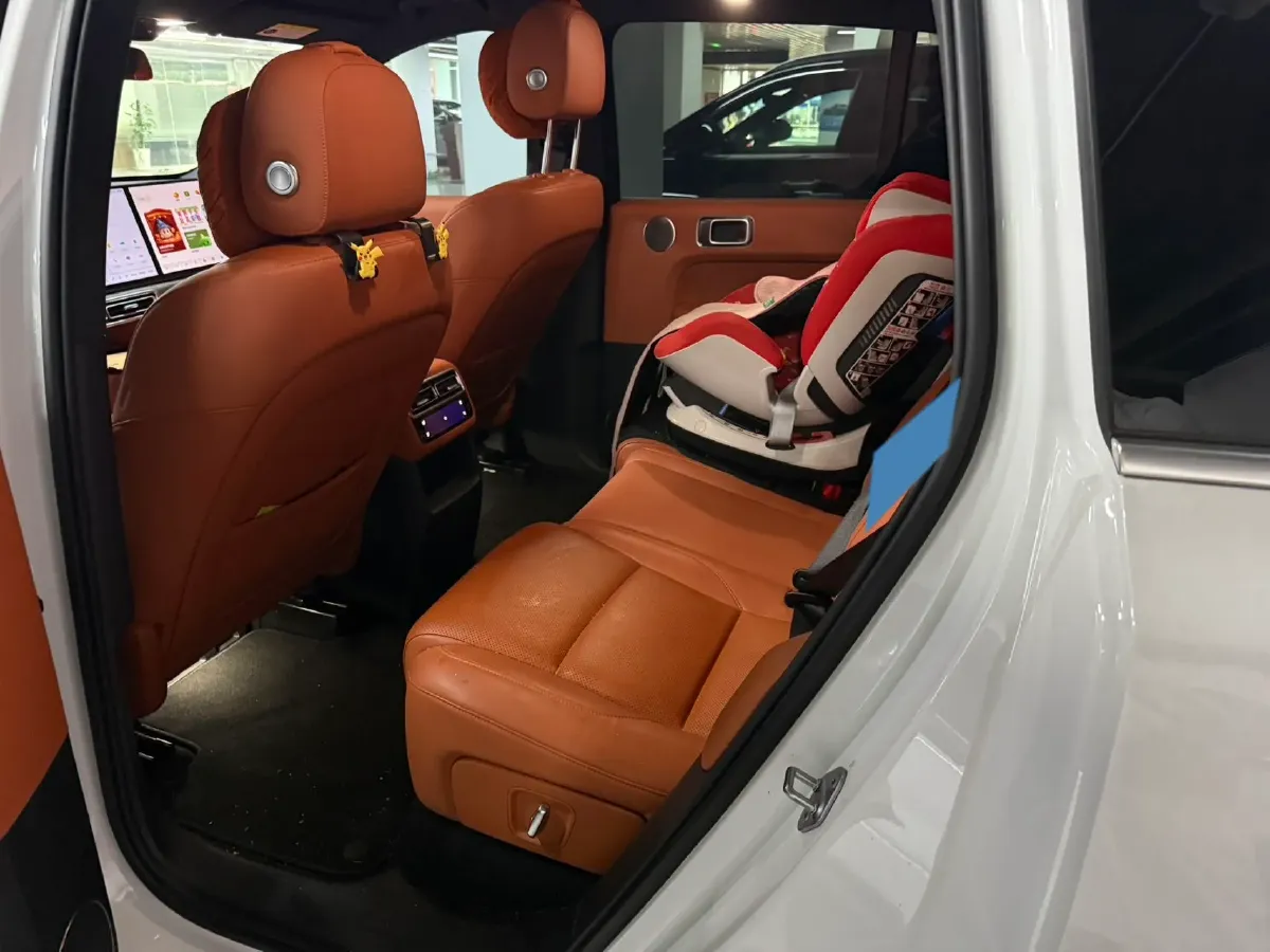 2024 Li L6 Range Extended 154HP L4 REEV 36.8KWH,autocango,china used car exporter,china ev exporter,chinese used car exporter,chinese used ev exporter