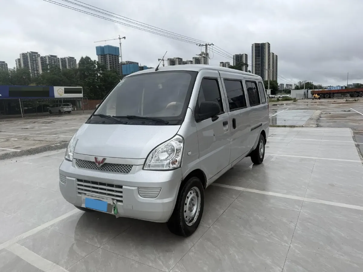 2022 WuLing RongGuang Mini Truck EV BEV 41.5KWH,autocango,china used car exporter,china ev exporter,chinese used car exporter,chinese used ev exporter