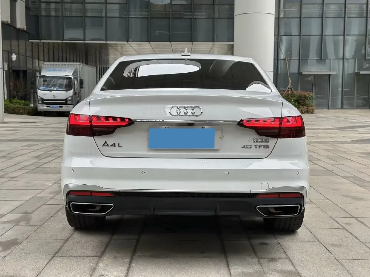 2020 Audi A4L 2.0T 190HP L4 7DCT,autocango,china used car exporter,china ev exporter,chinese used car exporter,chinese used ev exporter