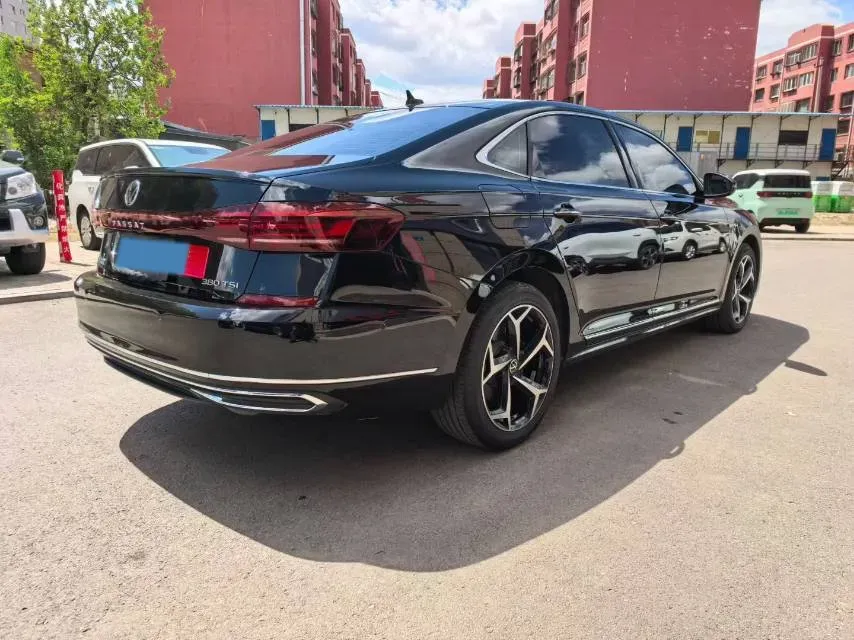 2024 Volkswagen Passat 2.0T 220HP L4 7DCT,autocango,china used car exporter,china ev exporter,chinese used car exporter,chinese used ev exporter