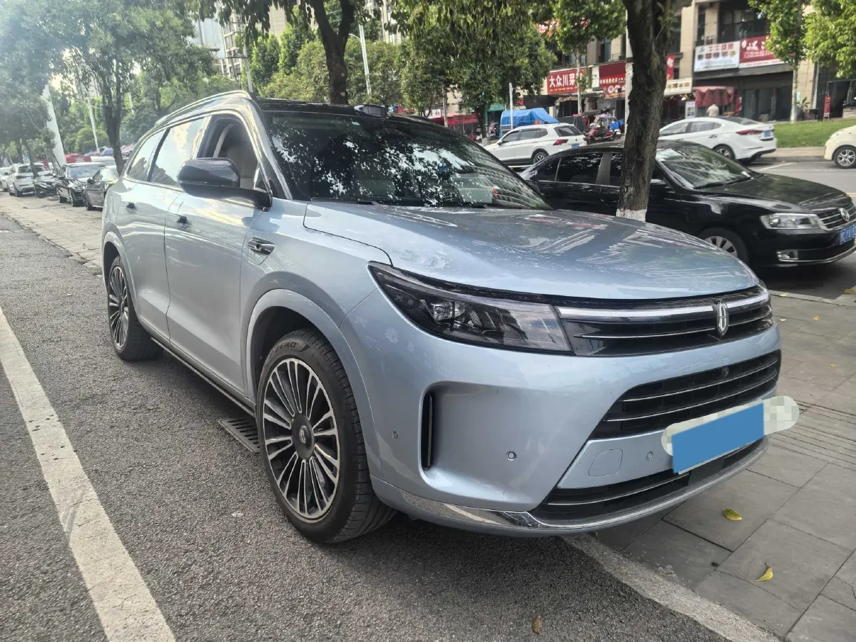 2024 AITO AITO M7 1.5T 152HP L4 REEV 42KWH,autocango,china used car exporter,china ev exporter,chinese used car exporter,chinese used ev exporter