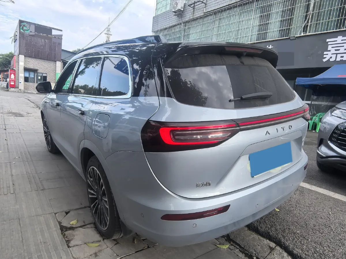 2024 AITO AITO M7 1.5T 152HP L4 REEV 42KWH,autocango,china used car exporter,china ev exporter,chinese used car exporter,chinese used ev exporter