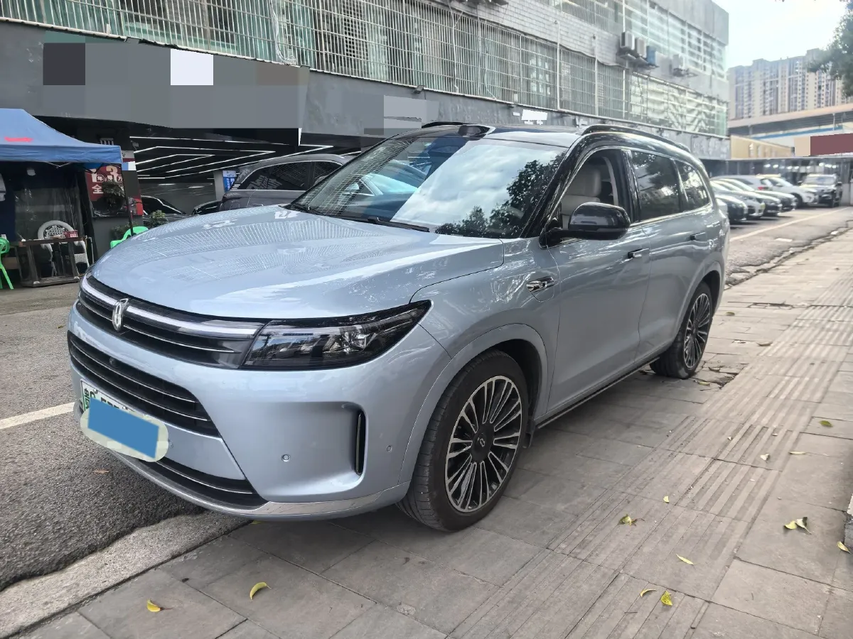 2024 AITO AITO M7 1.5T 152HP L4 REEV 42KWH,autocango,china used car exporter,china ev exporter,chinese used car exporter,chinese used ev exporter