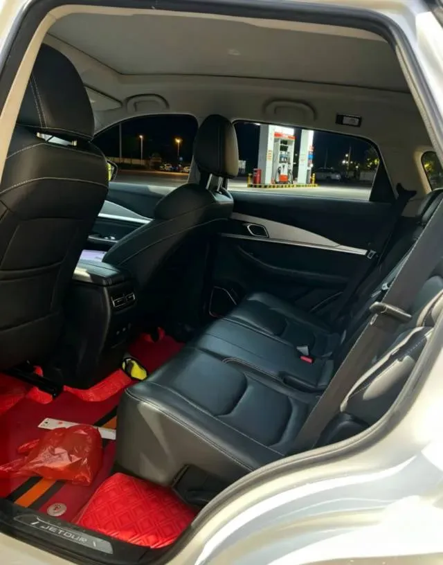 2022 Jetour X70 1.5T 156HP L4 6DCT,autocango,china used car exporter,china ev exporter,chinese used car exporter,chinese used ev exporter