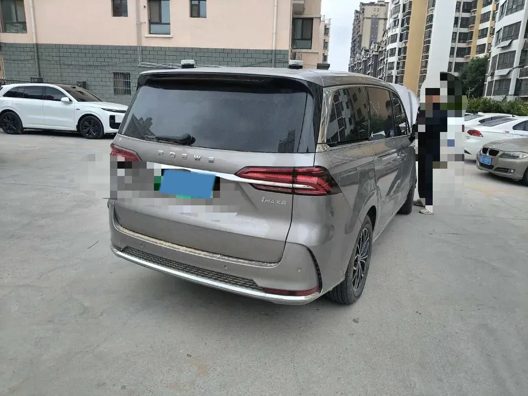 2025 Roewe iMAX8 1.5T 150HP L4 1DHT PHEV 24.7KWH,autocango,china used car exporter,china ev exporter,chinese used car exporter,chinese used ev exporter