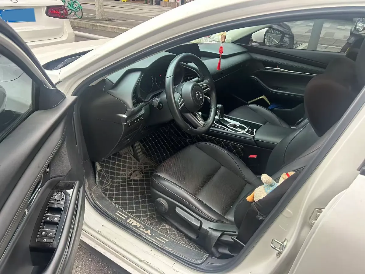 2021 Mazda 3 Axela 2.0L 158HP L4 6AT,autocango,china used car exporter,china ev exporter,chinese used car exporter,chinese used ev exporter