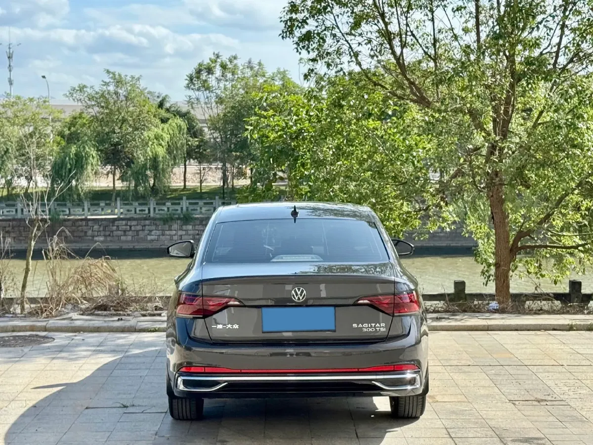 2023 Volkswagen Sagitar 1.5T 160HP L4 7DCT,autocango,china used car exporter,china ev exporter,chinese used car exporter,chinese used ev exporter