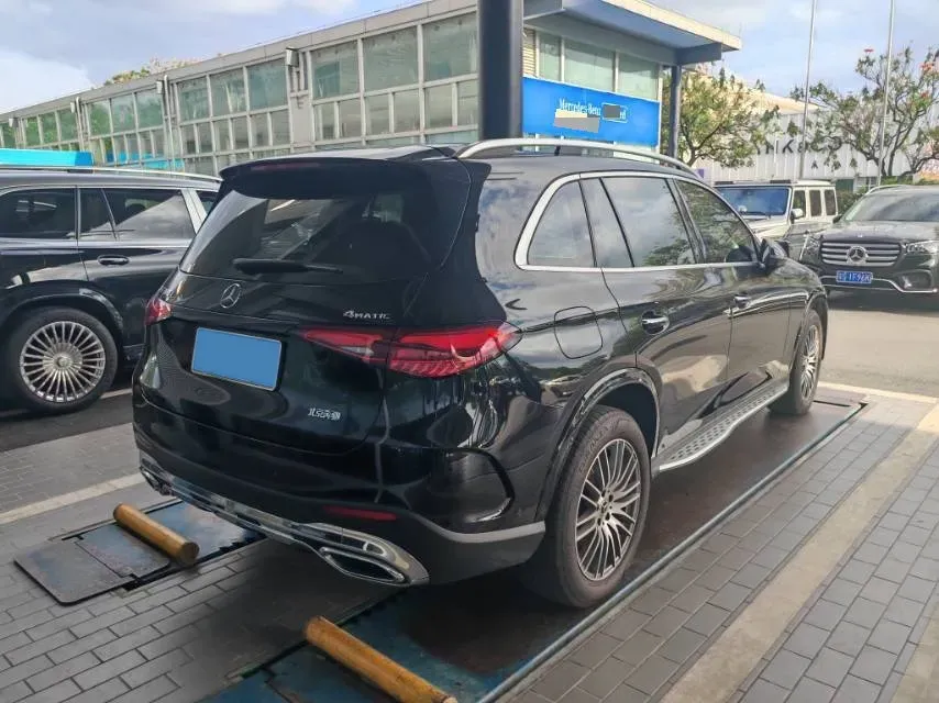 2023 Mercedes-Benz GLC Class 2.0T 258HP L4 9AT,autocango,china used car exporter,china ev exporter,chinese used car exporter,chinese used ev exporter