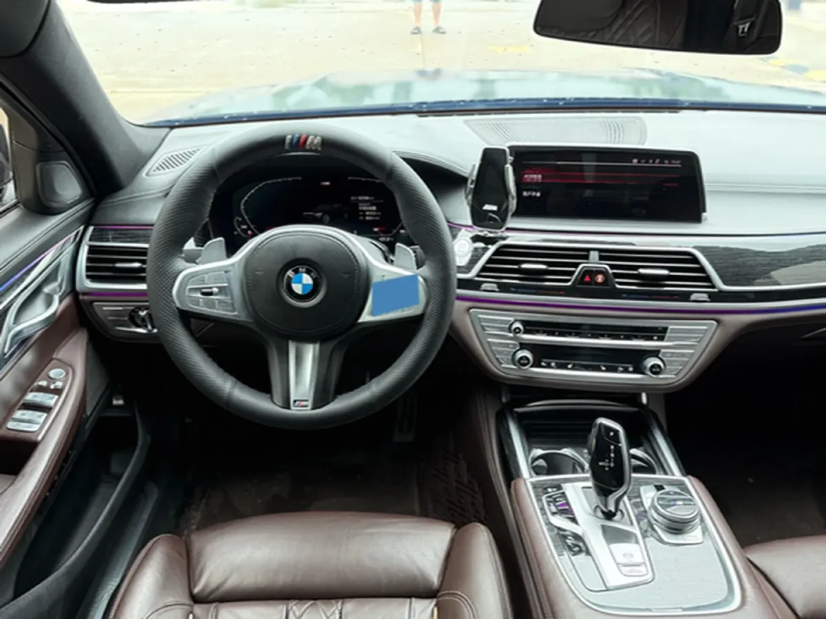 2021 BMW 7 Series 2.0T 265HP L4 8AT,autocango,china used car exporter,china ev exporter,chinese used car exporter,chinese used ev exporter