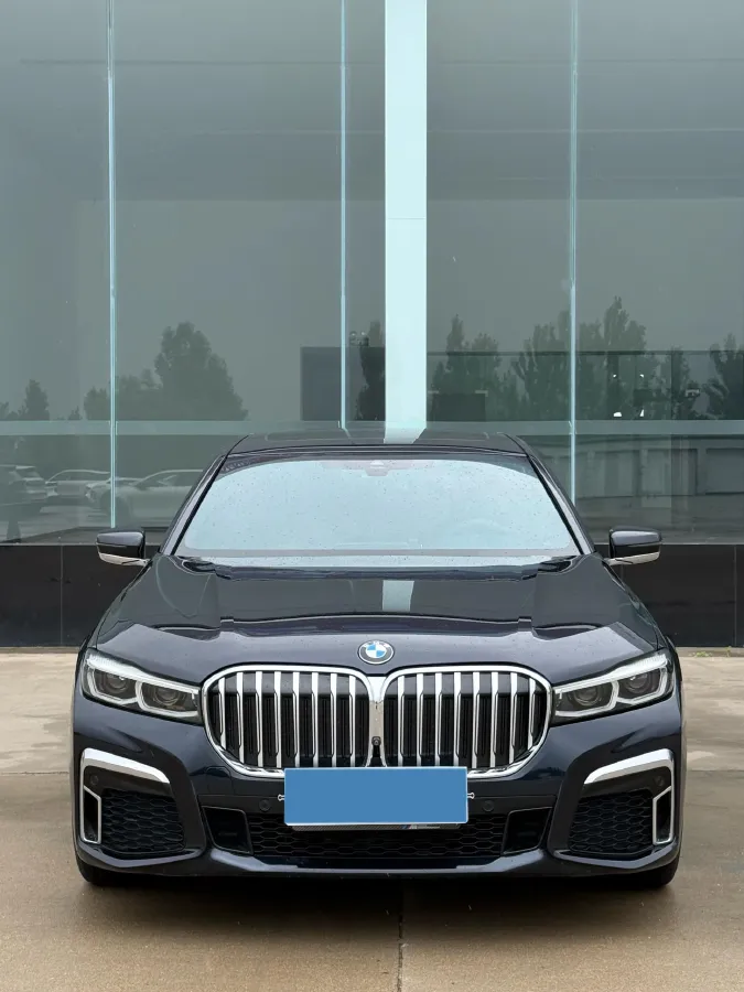2021 BMW 7 Series 2.0T 265HP L4 8AT,autocango,china used car exporter,china ev exporter,chinese used car exporter,chinese used ev exporter