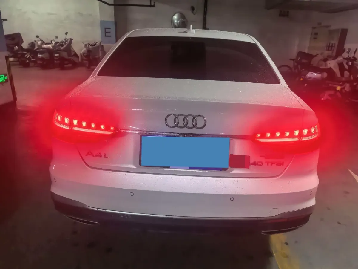 2020 Audi A4L 2.0T 150HP L4 7DCT,autocango,china used car exporter,china ev exporter,chinese used car exporter,chinese used ev exporter