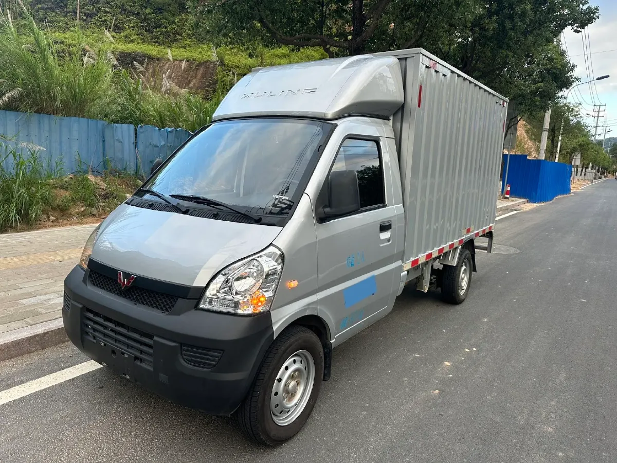 2023 WuLing RongGuang Mini Truck 1.5L 102HP L4 5MT,autocango,china used car exporter,china ev exporter,chinese used car exporter,chinese used ev exporter