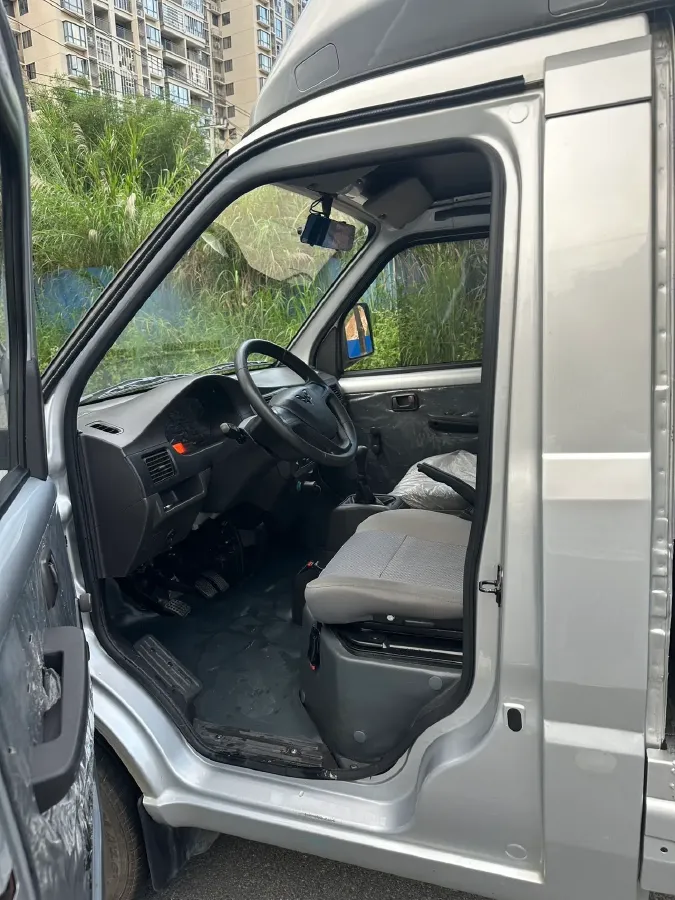 2023 WuLing RongGuang Mini Truck 1.5L 102HP L4 5MT,autocango,china used car exporter,china ev exporter,chinese used car exporter,chinese used ev exporter