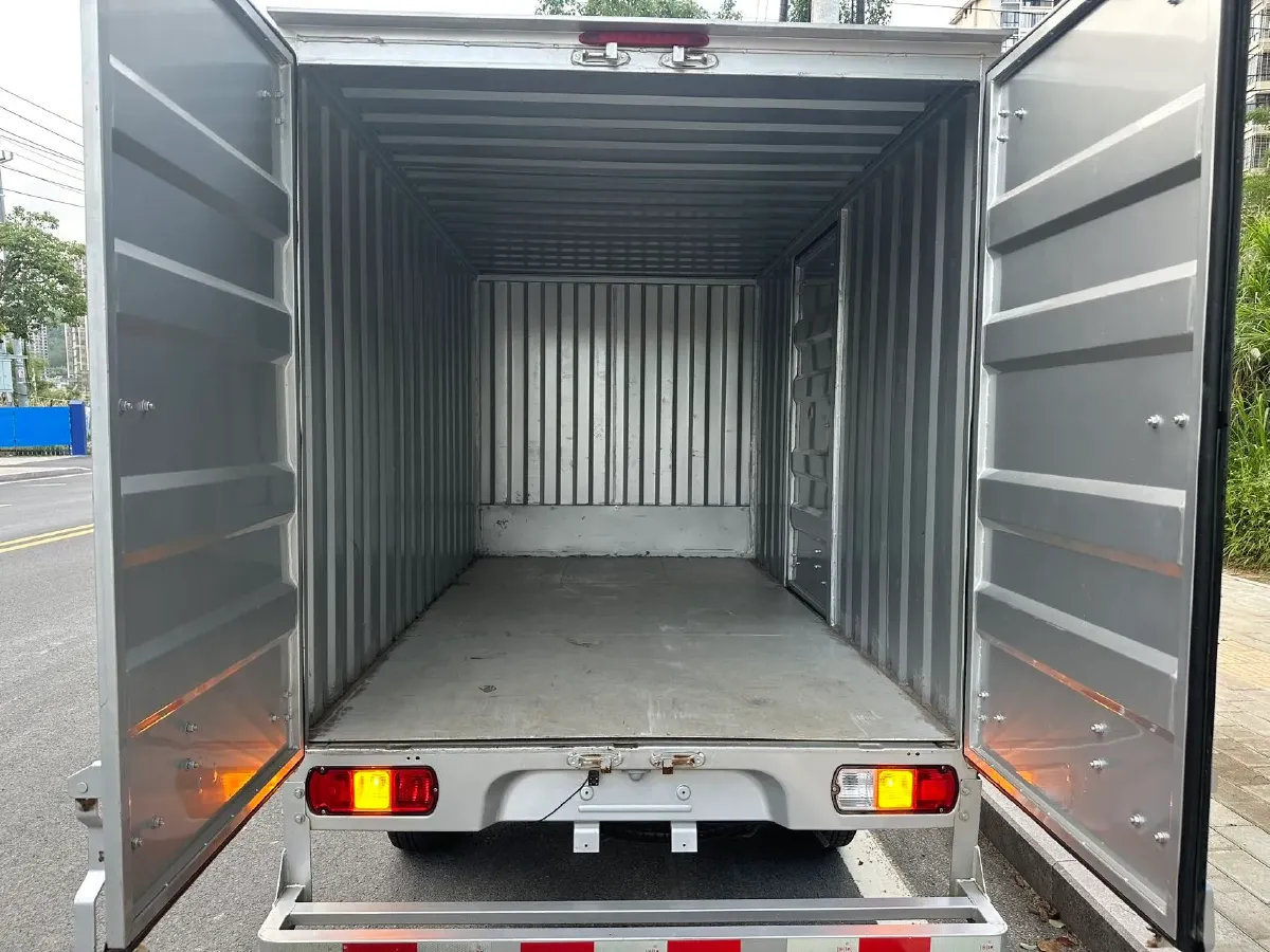 2023 WuLing RongGuang Mini Truck 1.5L 102HP L4 5MT,autocango,china used car exporter,china ev exporter,chinese used car exporter,chinese used ev exporter