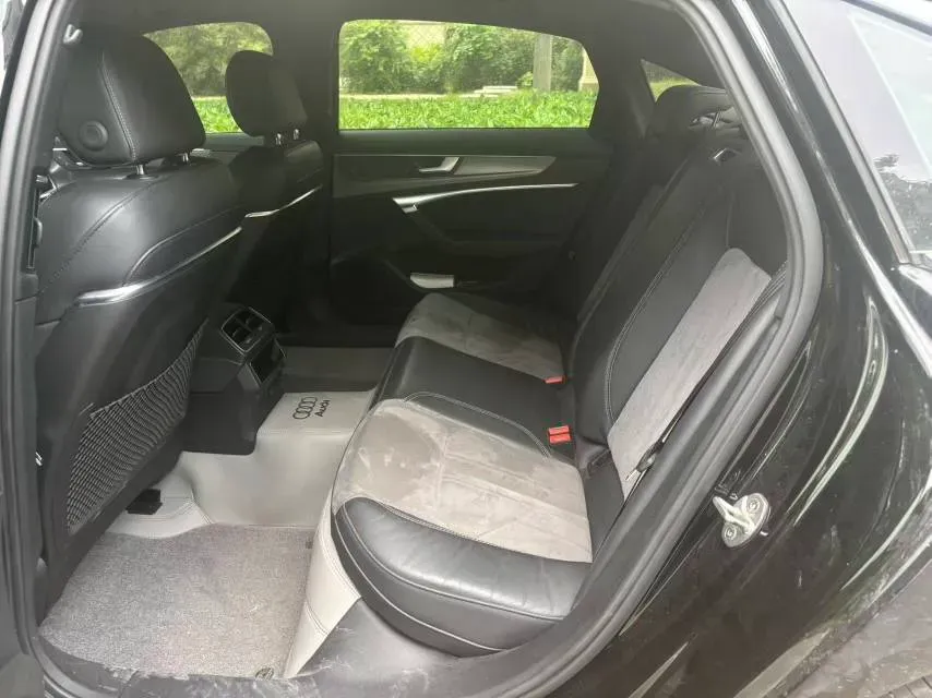 2019 Mercedes-Benz E Class 1.5T 184HP L4 9AT,autocango,china used car exporter,china ev exporter,chinese used car exporter,chinese used ev exporter