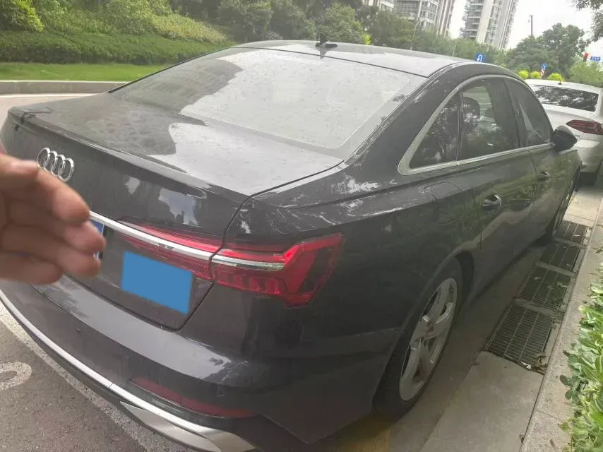 2019 Mercedes-Benz E Class 1.5T 184HP L4 9AT,autocango,china used car exporter,china ev exporter,chinese used car exporter,chinese used ev exporter