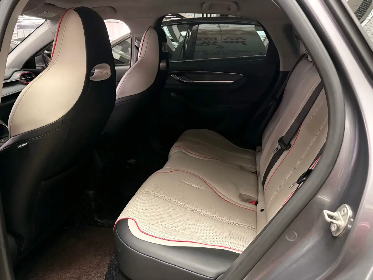 2022 Roewe RX5 MAX 1.5T 181HP L4 6AT,autocango,china used car exporter,china ev exporter,chinese used car exporter,chinese used ev exporter