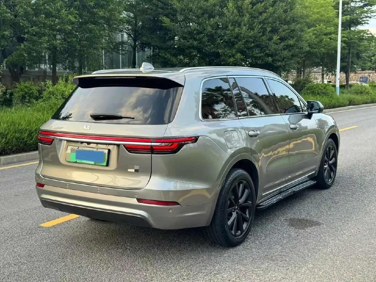 2020 Li ONE Range Extended 131HP REEV 40.5KWH,autocango,china used car exporter,china ev exporter,chinese used car exporter,chinese used ev exporter