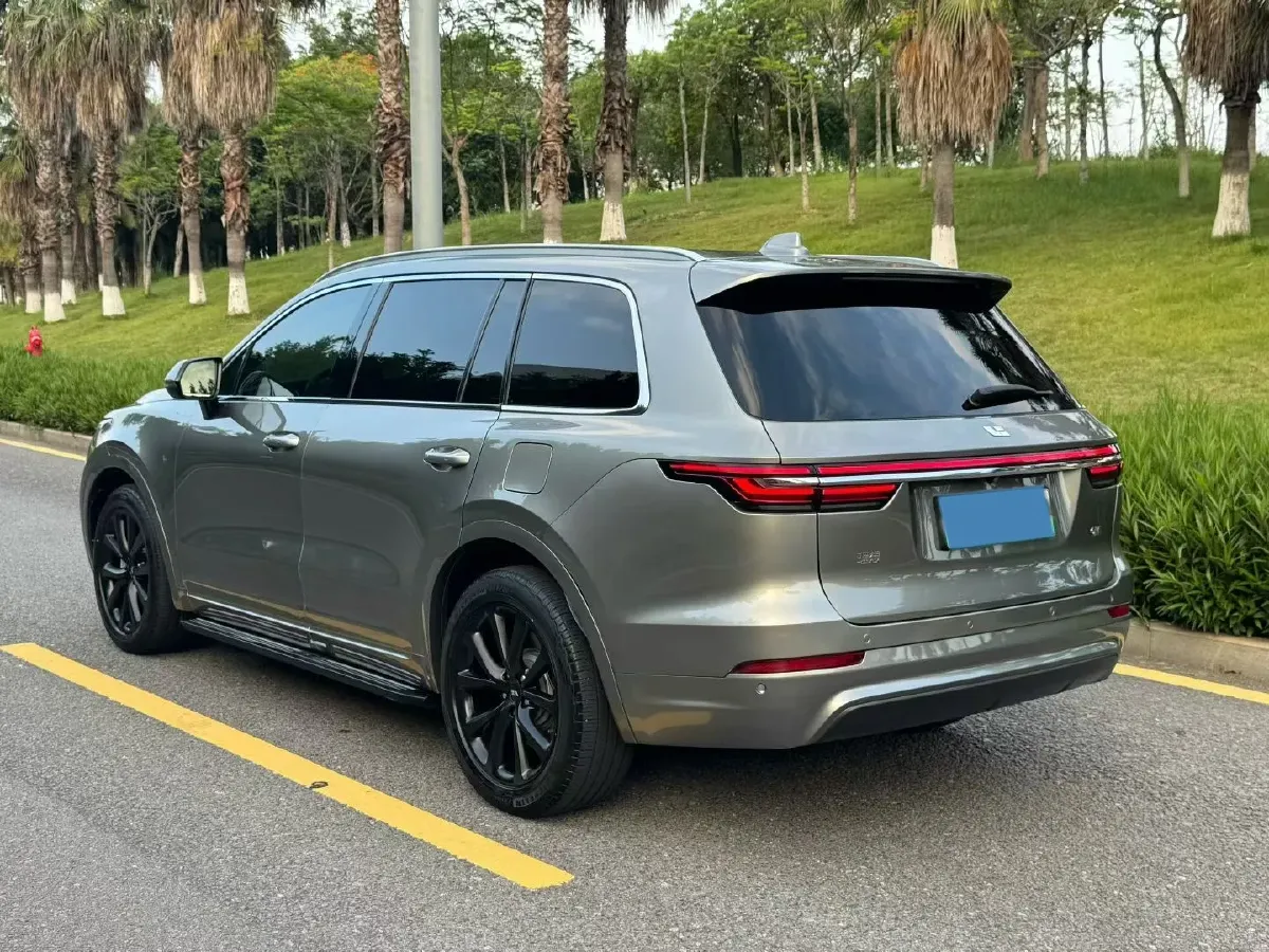 2020 Li ONE Range Extended 131HP REEV 40.5KWH,autocango,china used car exporter,china ev exporter,chinese used car exporter,chinese used ev exporter