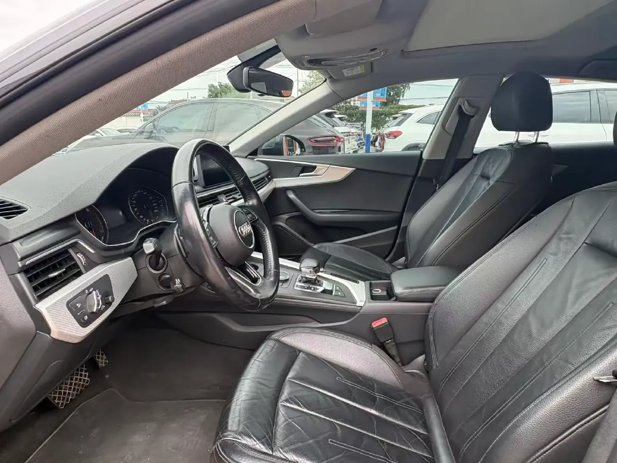 2019 Audi A5 2.0T 190HP L4 7DCT,autocango,china used car exporter,china ev exporter,chinese used car exporter,chinese used ev exporter