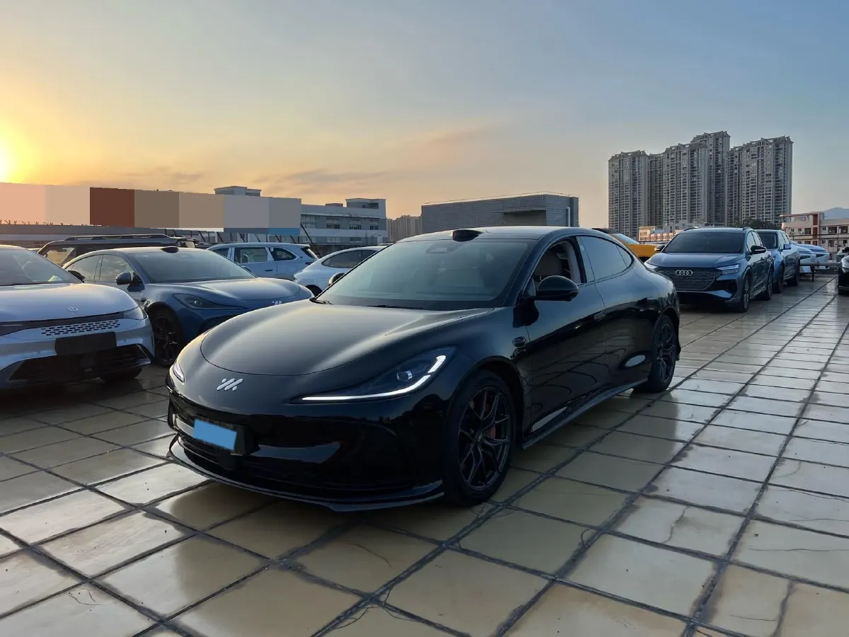 2024 IM L6 BEV 75KWH,autocango,china used car exporter,china ev exporter,chinese used car exporter,chinese used ev exporter