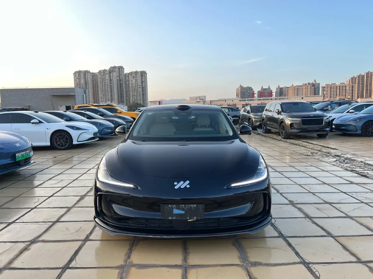 2024 IM L6 BEV 75KWH,autocango,china used car exporter,china ev exporter,chinese used car exporter,chinese used ev exporter