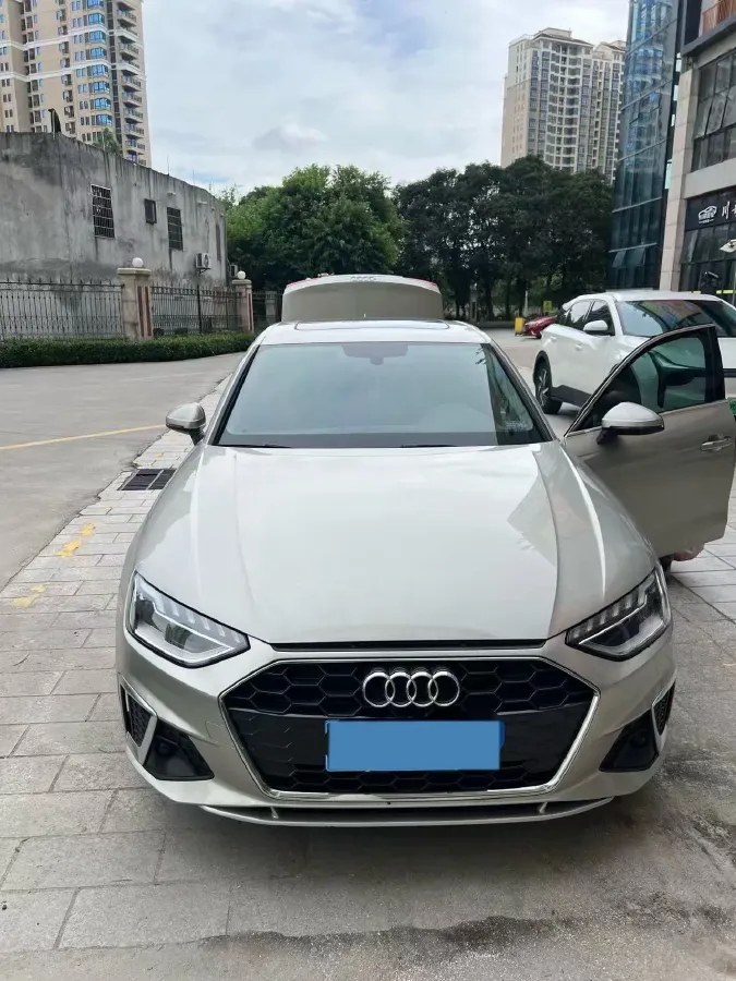 2020 Audi A4L 2.0T 190HP L4 7DCT,autocango,china used car exporter,china ev exporter,chinese used car exporter,chinese used ev exporter