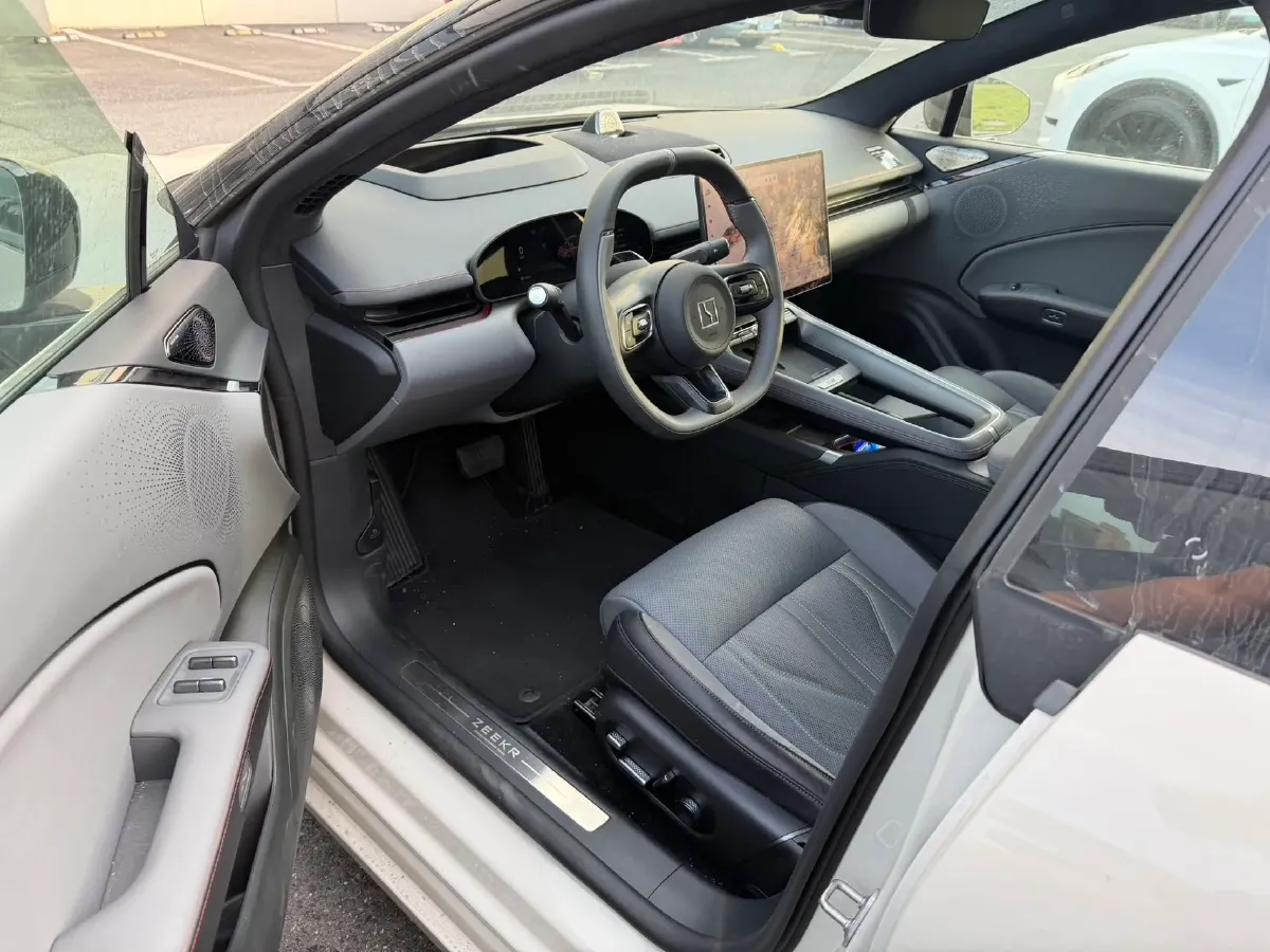 2025 Zeekr 007GT BEV 100.01KWH,autocango,china used car exporter,china ev exporter,chinese used car exporter,chinese used ev exporter