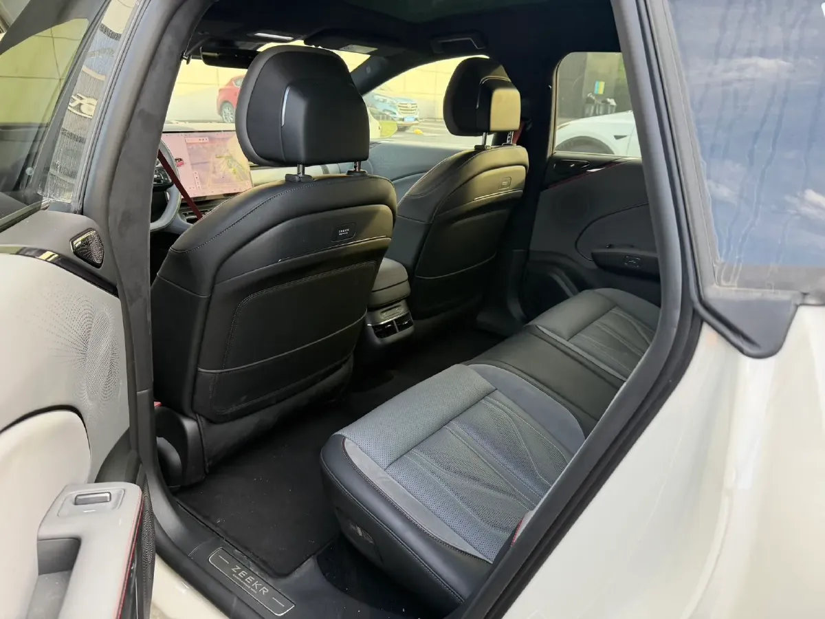 2025 Zeekr 007GT BEV 100.01KWH,autocango,china used car exporter,china ev exporter,chinese used car exporter,chinese used ev exporter