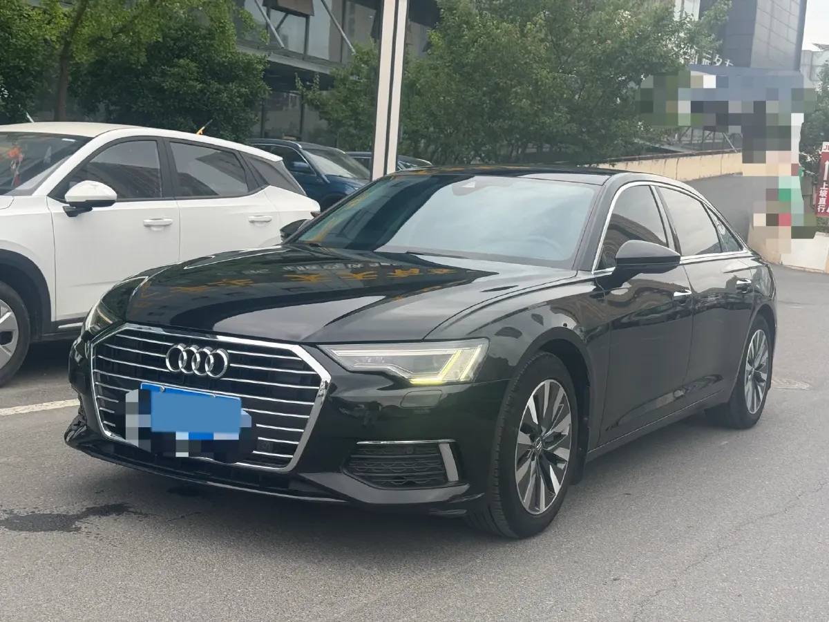 2021 Audi A6L 2.0T 224HP L4 7DCT,autocango,china used car exporter,china ev exporter,chinese used car exporter,chinese used ev exporter